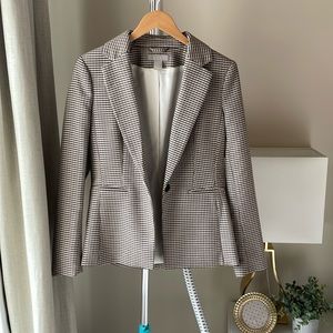 Women’s Fitted Blazer